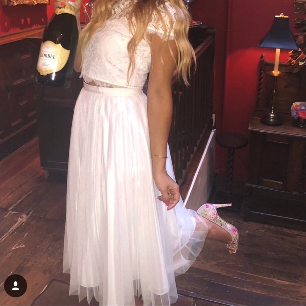 Adrianna Papell Two Piece Lace Dress Tulle Skirt
